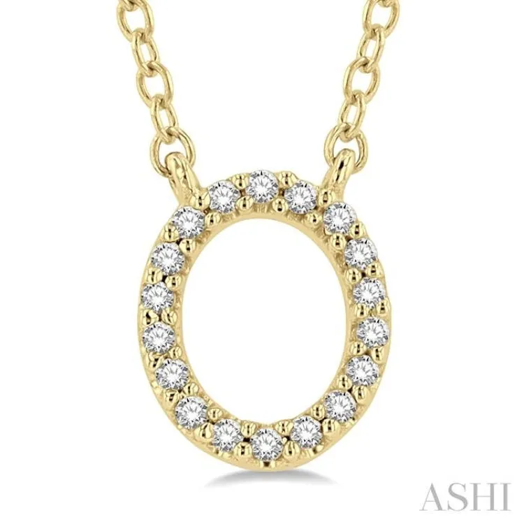 1/20 Ctw Initial 'O' Round Cut Diamond Pendant With Chain in 14K Yellow Gold