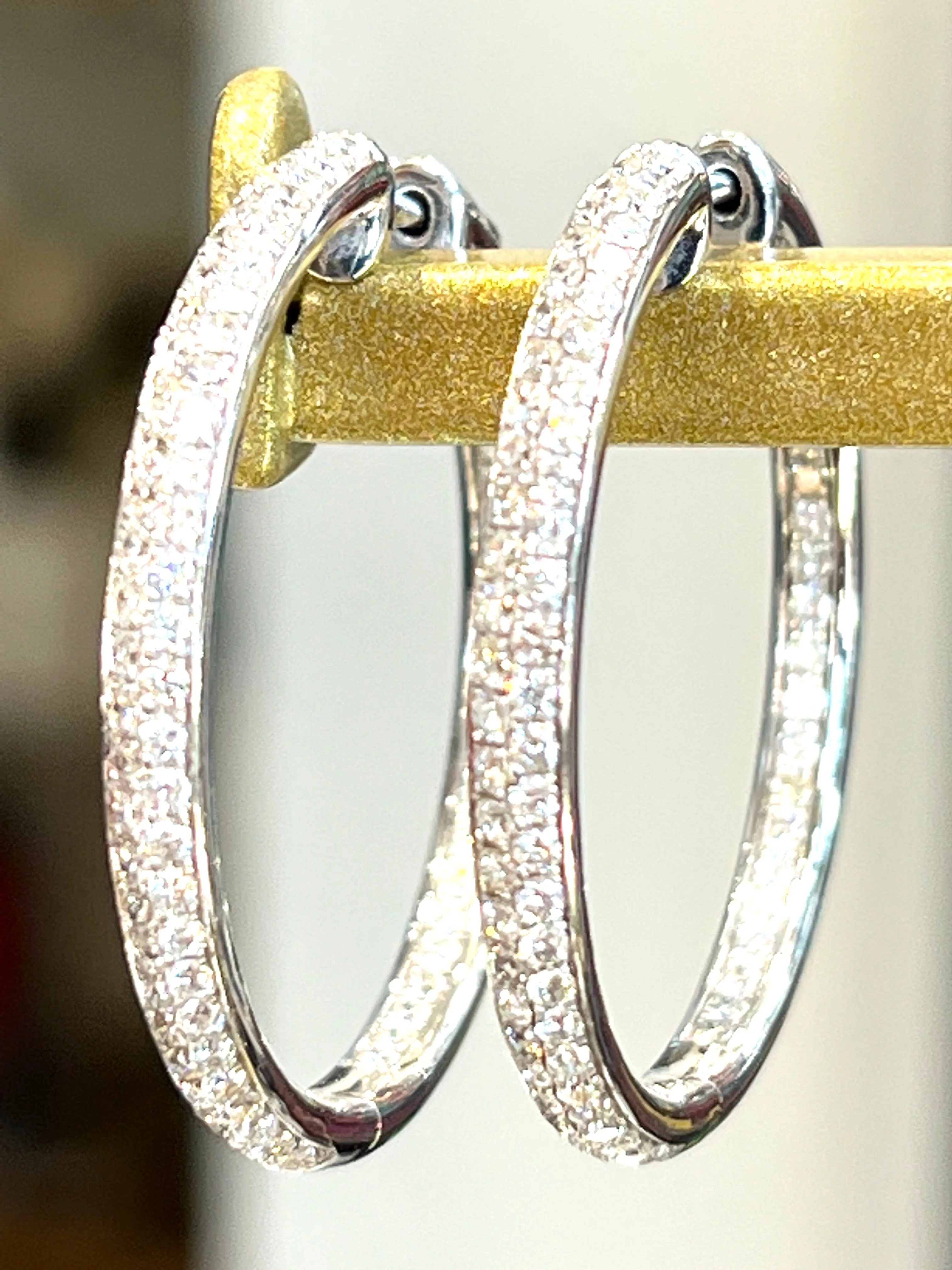 14K WHITE GOLD DIAMOND PAVE HOOP EARRINGS 1.5"