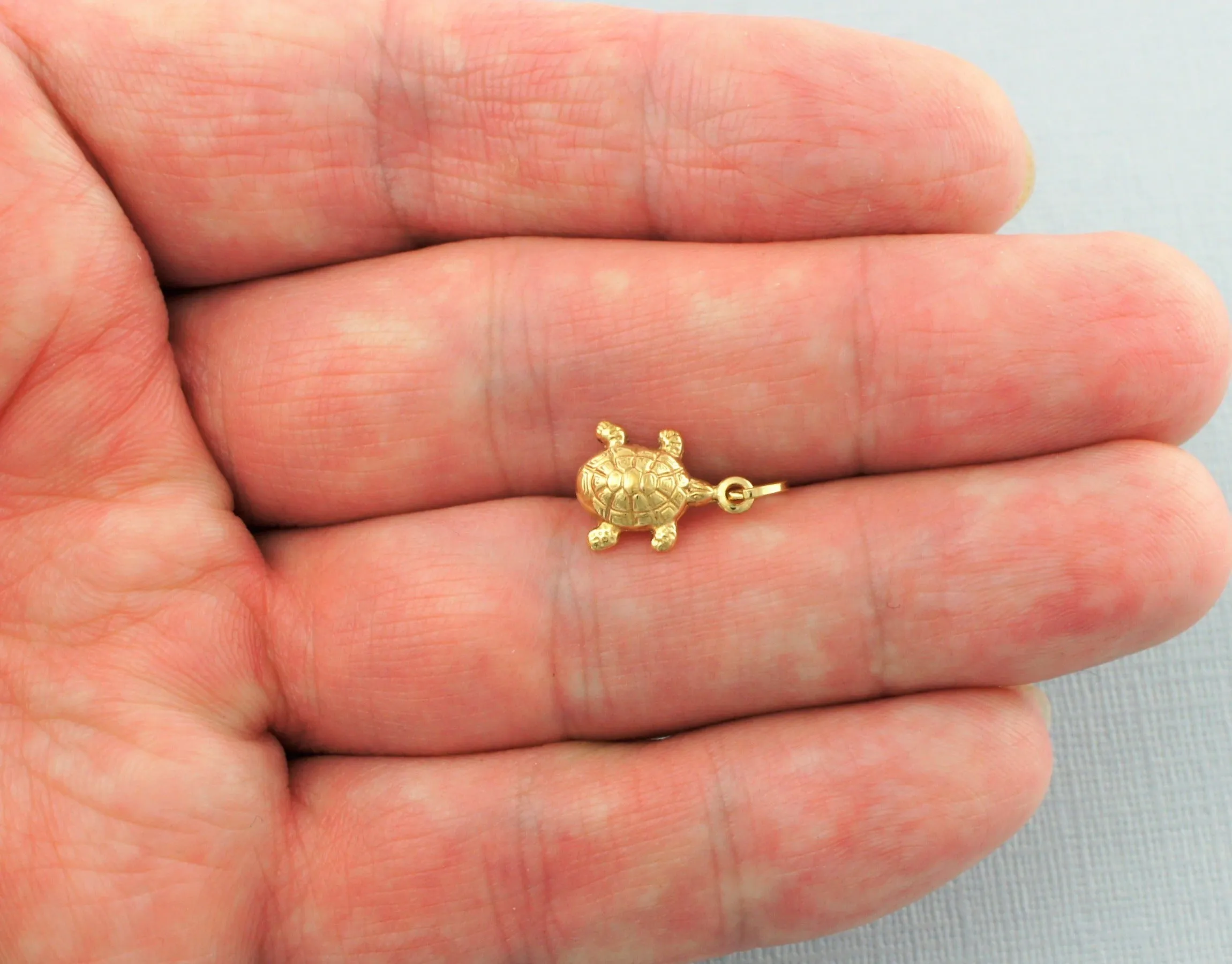 9ct Yellow Gold Turtle Charm - Pendant