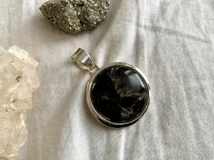 Black Golden Seraphinite Ansley Pendant - Round