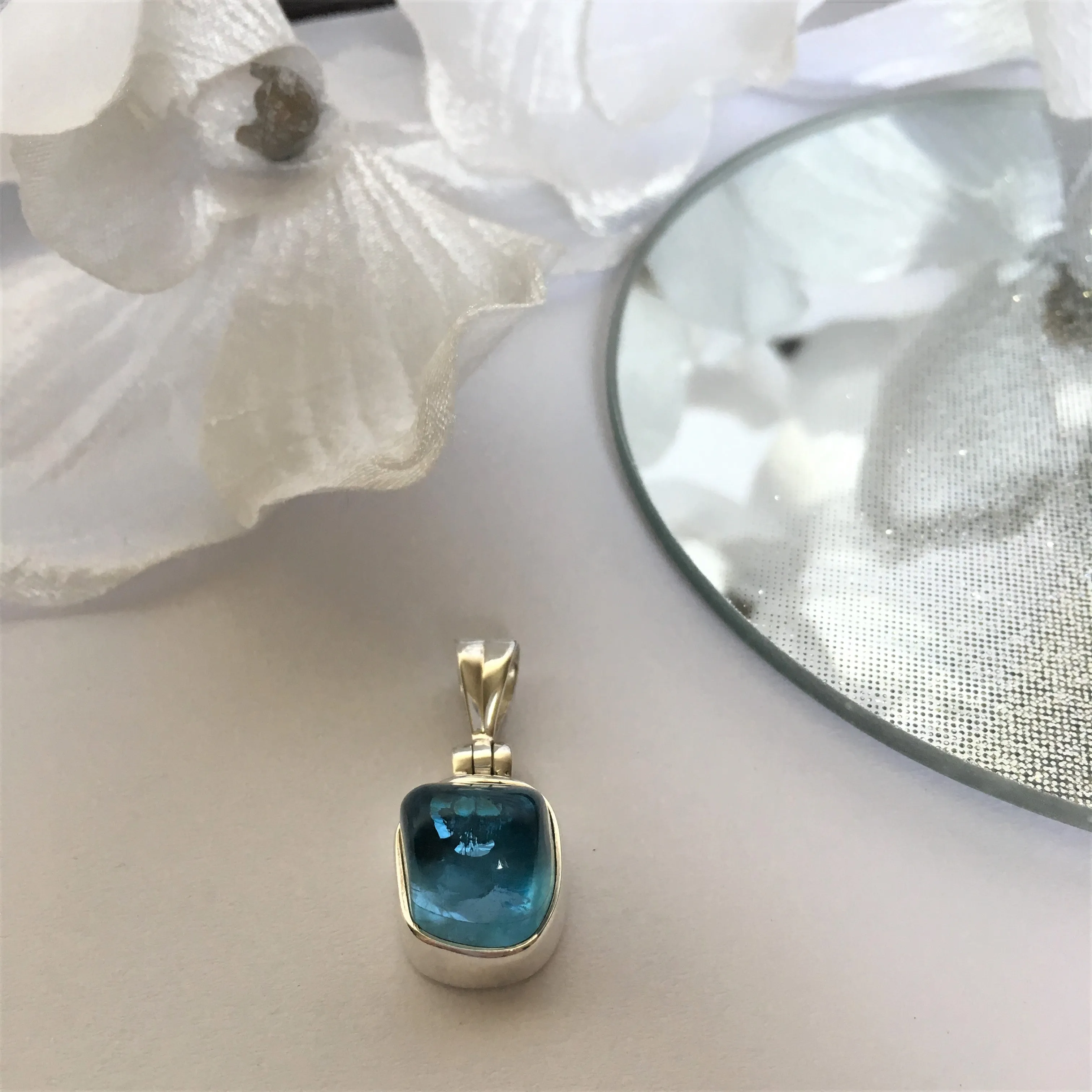 Blue Moonlight Pendant - JUP140