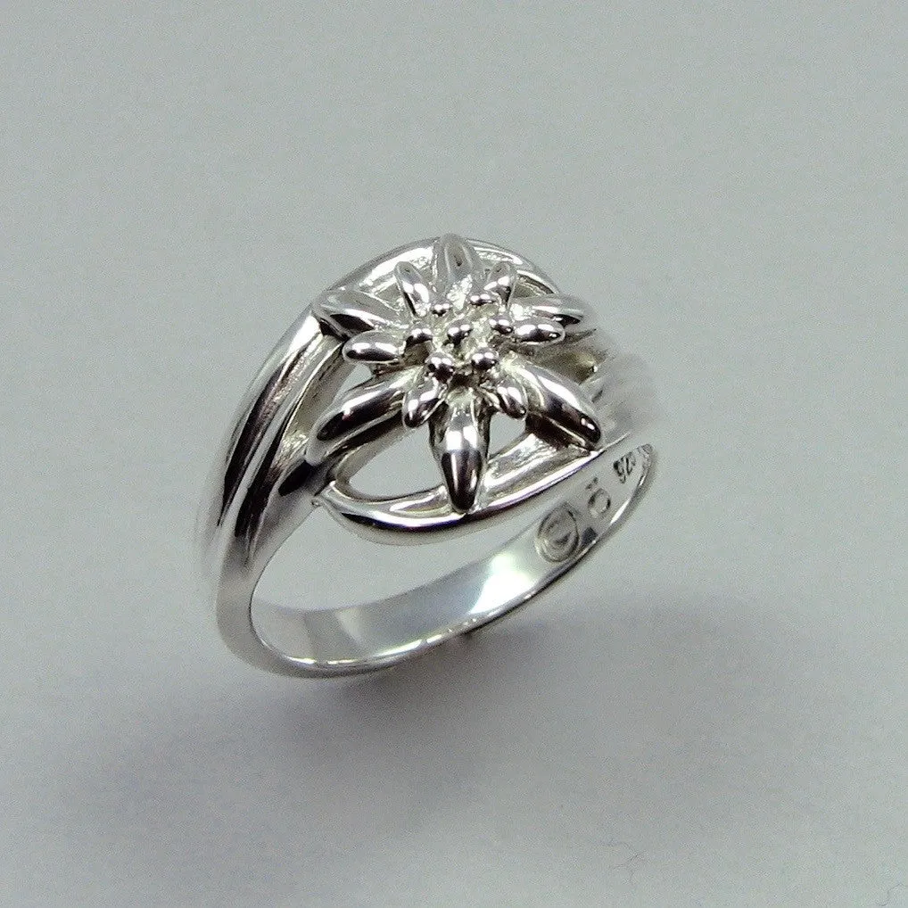 Edelweiss Ring