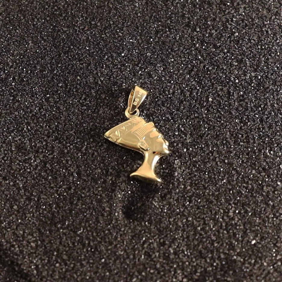 Nefertiti Pendant in 14 KT Yellow Gold