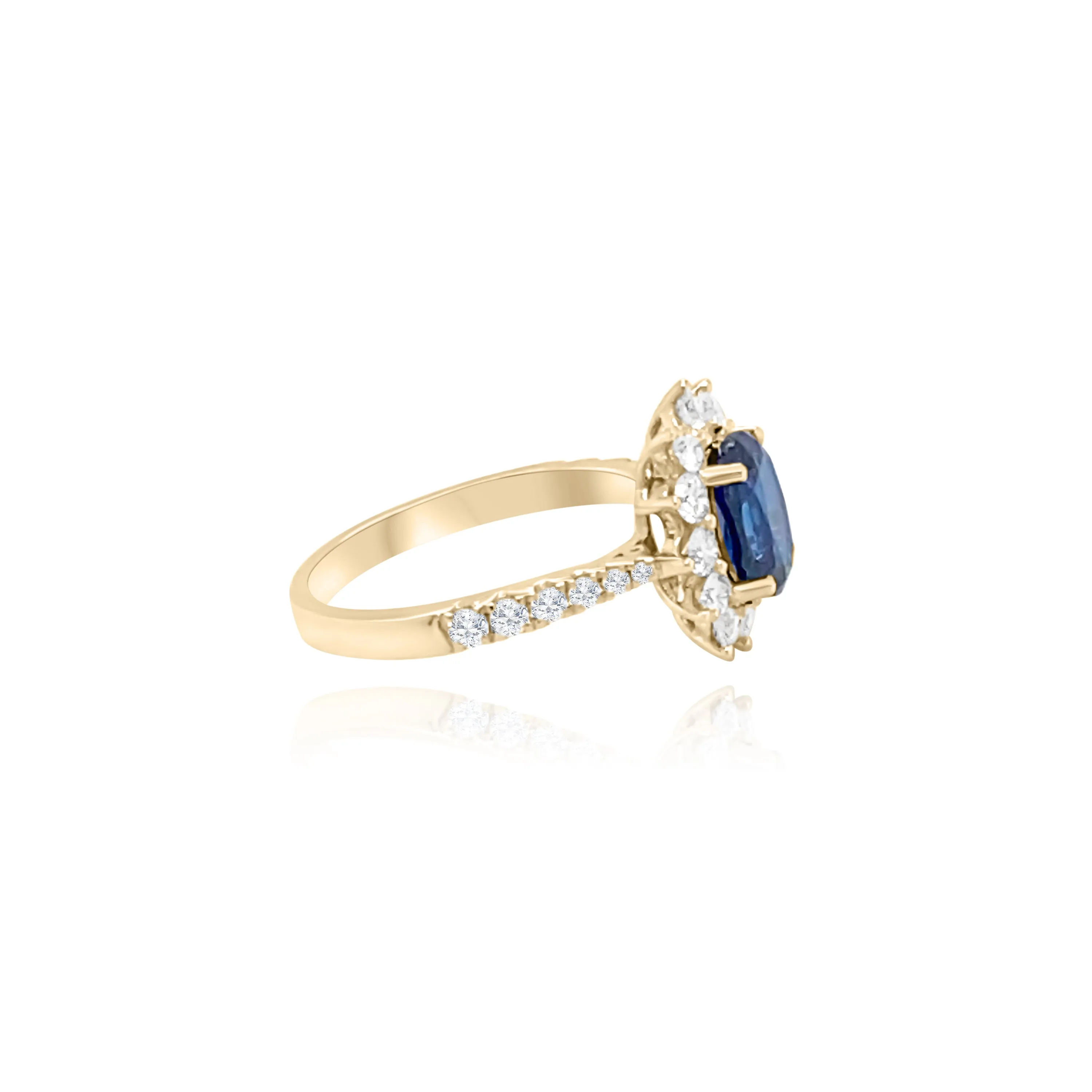 Oval Sapphire & Brilliant cut Diamonds “terra” Ring