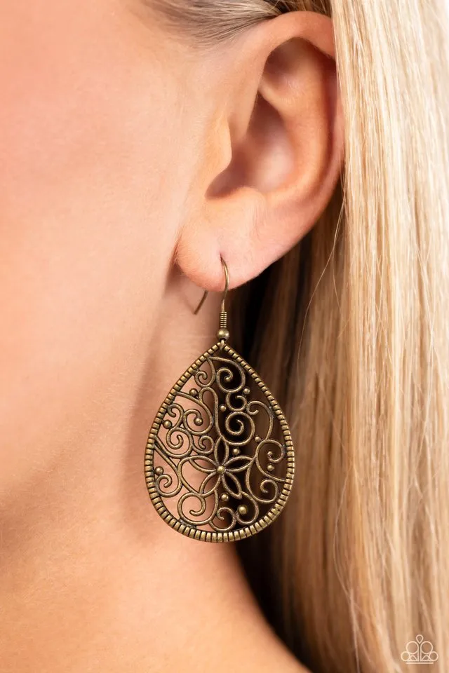 Paparazzi Earring ~ Tour de Garden - Brass