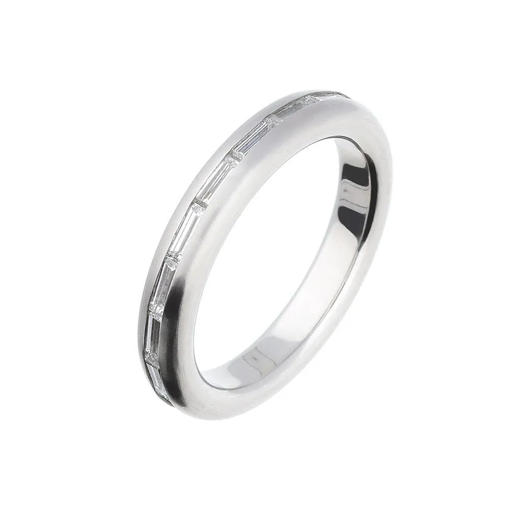 Platinum band set with landscape baguette cut diamonds 1.08ct